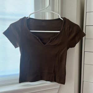 Brandy Melville ribbed knit cropped top in brown (one size)